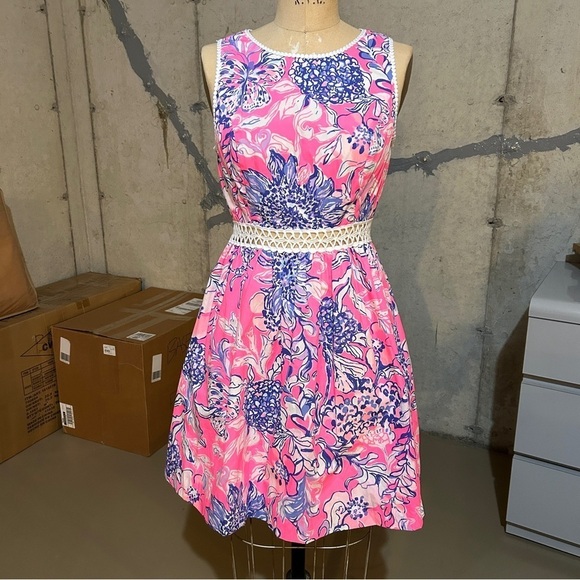 Lilly Pulitzer Alivia Pink Tropics Sun Drenched Paisley Cut Out Sleeveless Dress - Picture 4 of 13